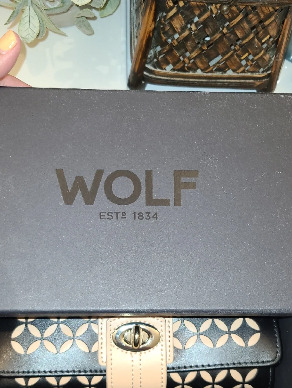 WOLF Black and Beige Laser-Cut Leather Jewelry Organizer/Roll Wallet. - Picture 5 of 6